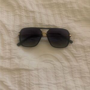 Stylish Black and Gold Sunglasses